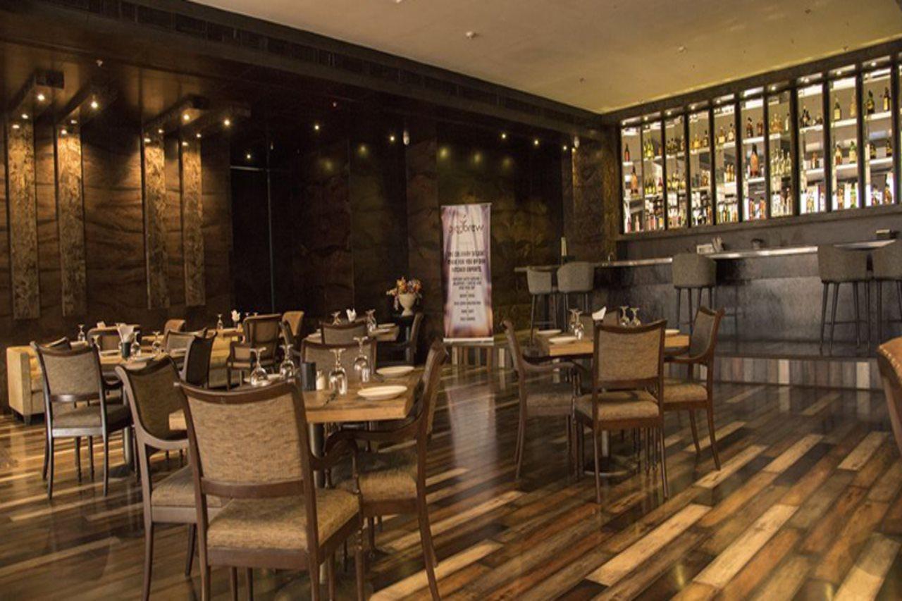Regenta Central Hotel & Convention Centre Nagpur Extérieur photo