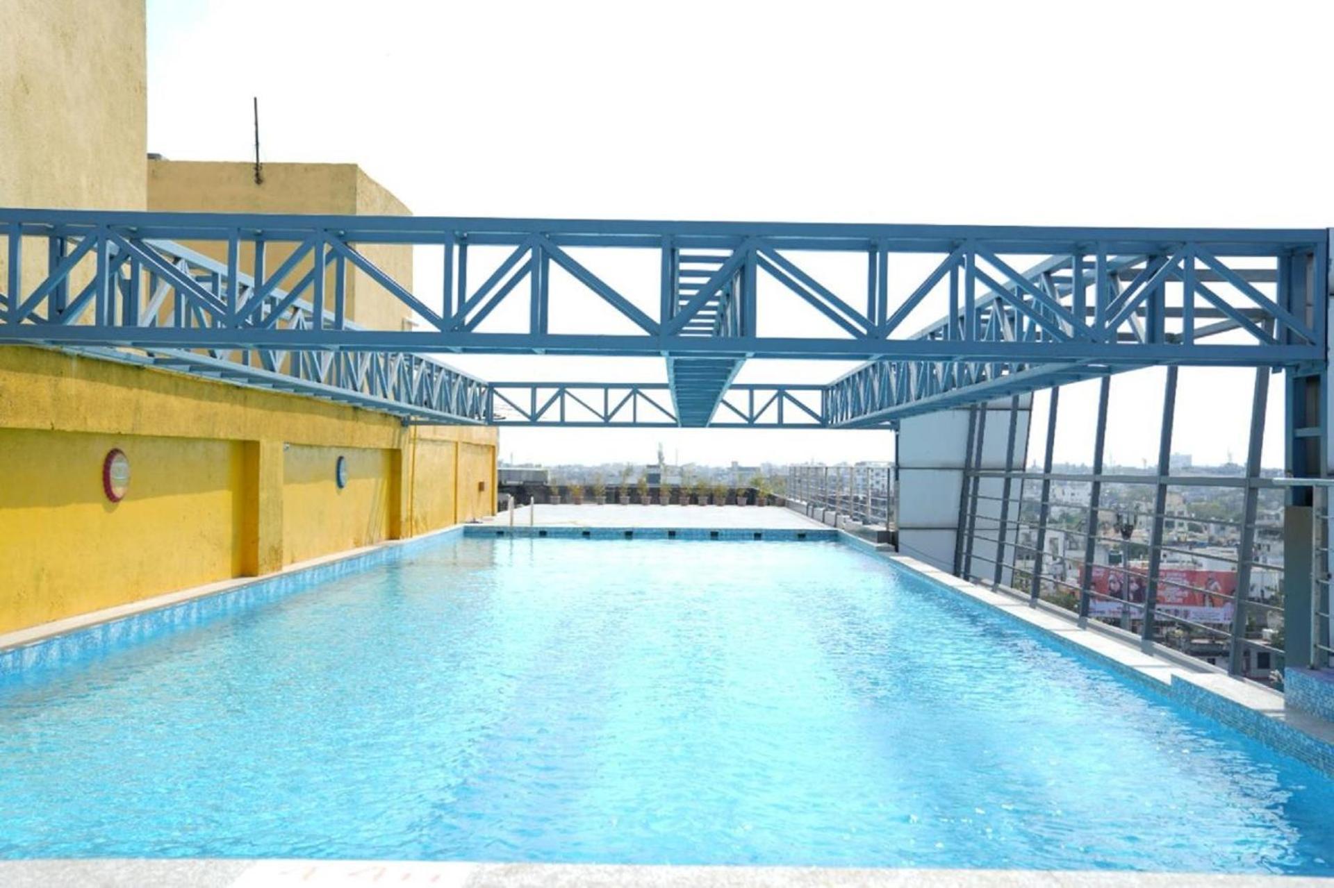 Regenta Central Hotel & Convention Centre Nagpur Extérieur photo