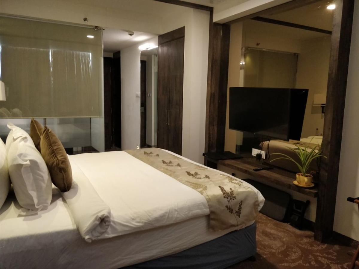 Regenta Central Hotel & Convention Centre Nagpur Extérieur photo