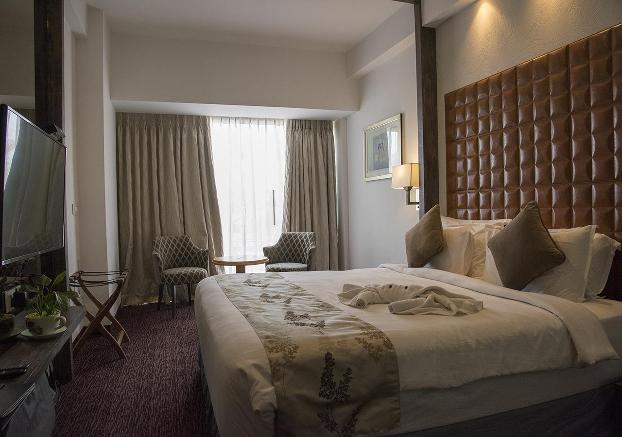 Regenta Central Hotel & Convention Centre Nagpur Extérieur photo