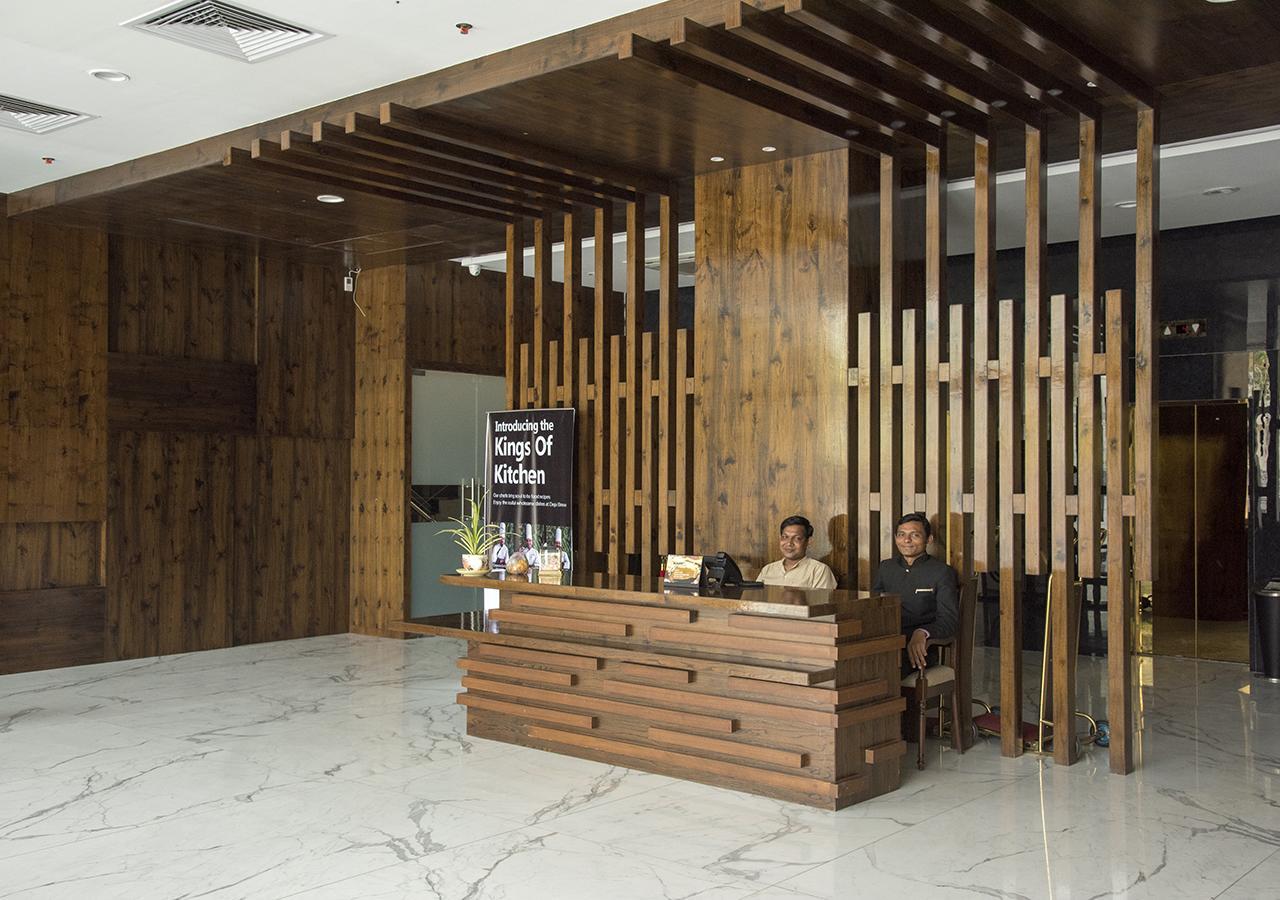 Regenta Central Hotel & Convention Centre Nagpur Extérieur photo