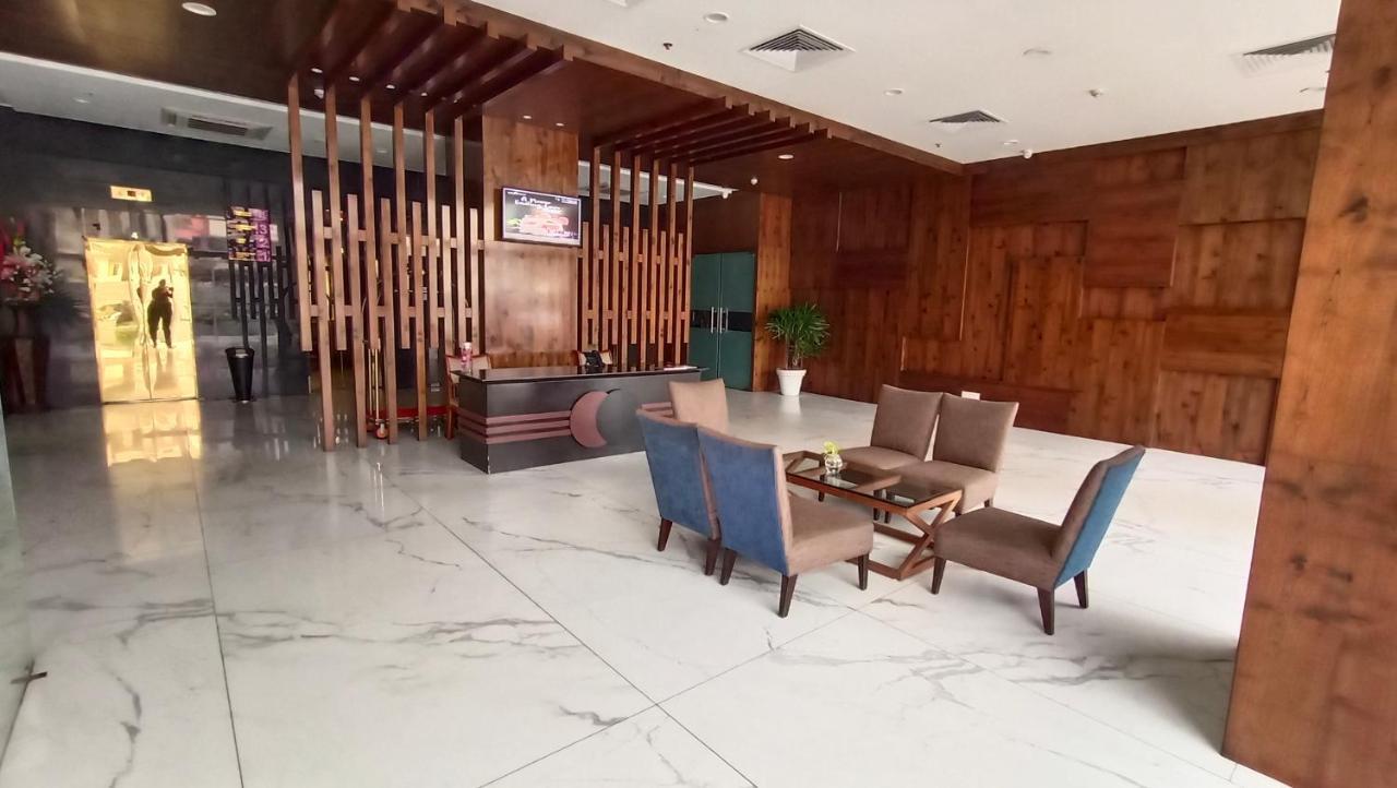 Regenta Central Hotel & Convention Centre Nagpur Extérieur photo